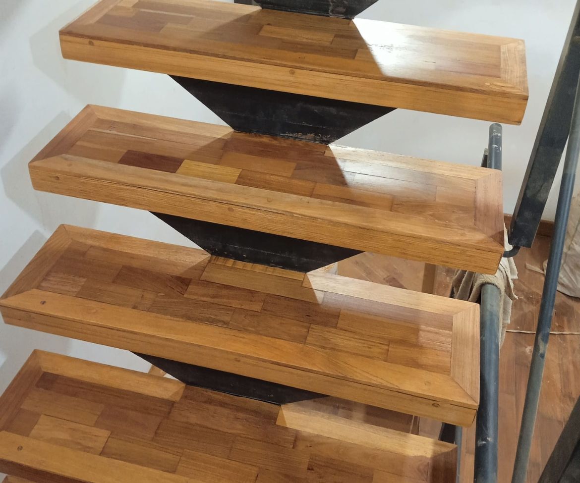 instalacion de escaleras en madera bogota